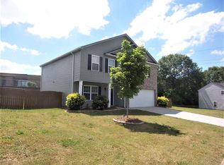 221 Pomegranate Ln, Wellford, SC 29385