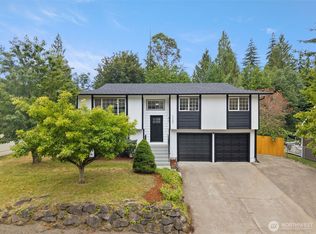 3085 Aegean Boulevard NE, Bremerton, WA 98311