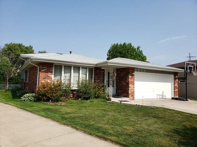 9833 Massasoit Ave, Oak Lawn, IL, 60453
