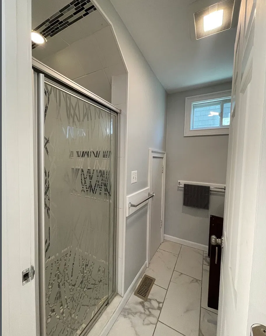2 bed, 900 sqft, $2,700 — Photo 3