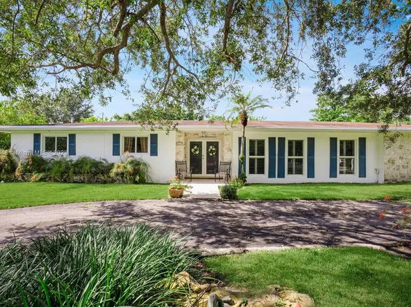 8140 SW 136th St, Palmetto Bay, FL 33158
