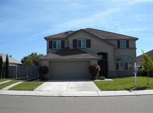 582 Albrecht St, Manteca, CA 95337