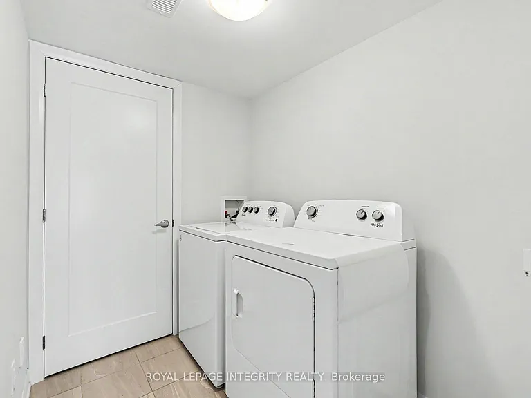 906 Lixnaw Ct — Photo 21