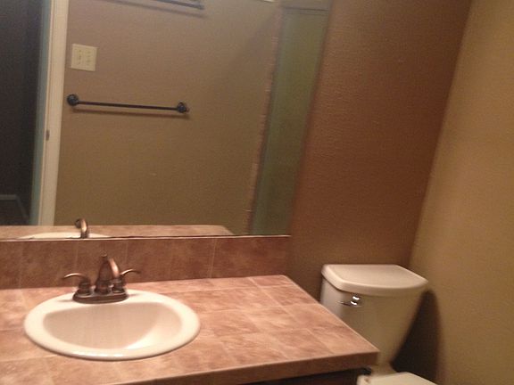 Restroom vanity