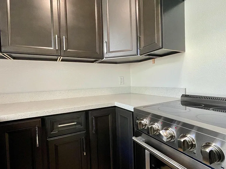 102 Colorado Ave — Photo 5