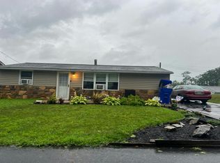 13 Forest Ave, Fayetteville, PA 17222