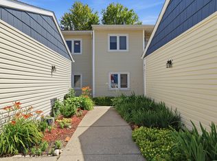 412 Faulkner Ct, Ames, IA 50014