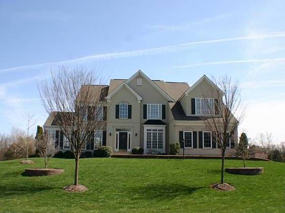 1st image of 21340 Cameron Hunt Pl