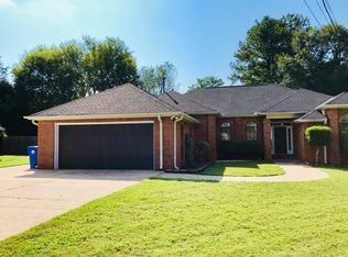 383 Kingston Garden Rd, Prattville, AL 36067