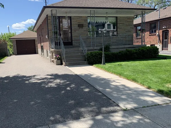 54 Culnan Ave, Toronto, ON M8Z 5B2
