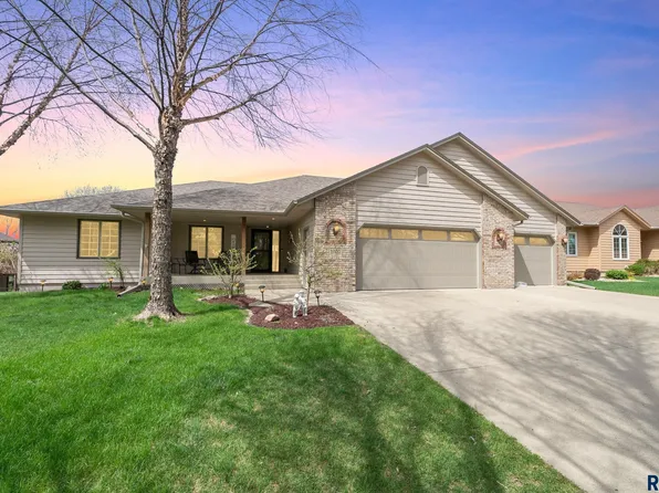 1005 N Sycamore Ave, Sioux Falls, SD 57110