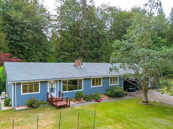 3rd image of 4635 Howie Rd N
