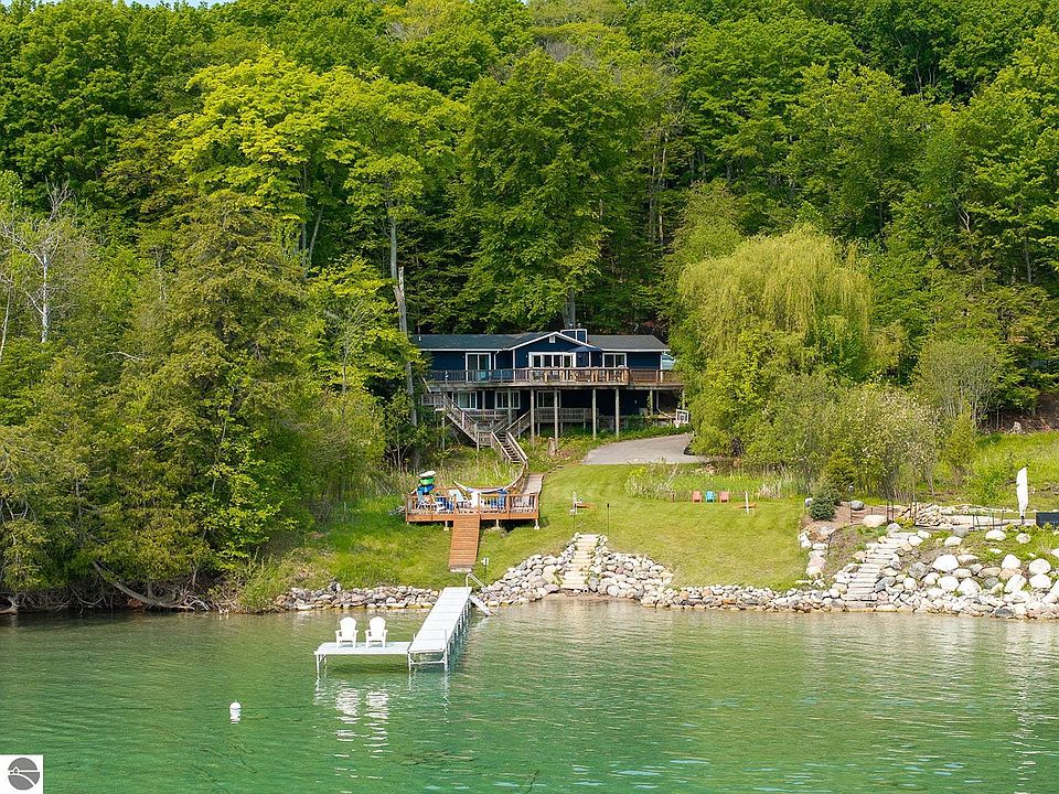 1st image of 9865 SW Torch Lake Dr