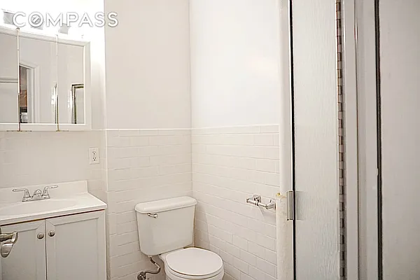 Rented by Compass | media 12