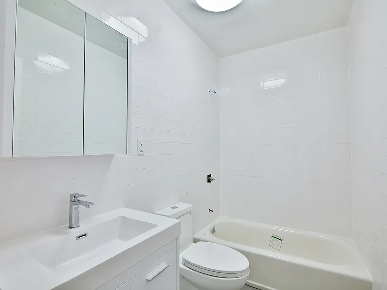 703 9th Ave #4C — Photo 8