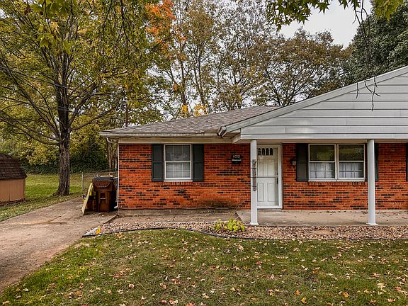 2nd image of 26 Blackwell Ct #A
