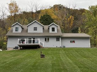 W1080 Mohawk Valley Rd, Stoddard, WI 54658