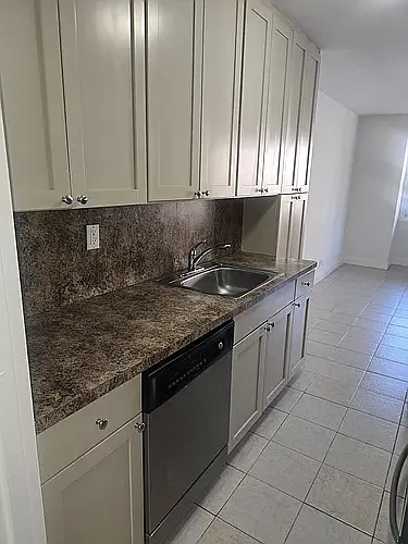 Shorecrest Towers — Photo 39