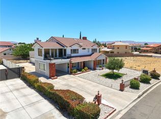 18380 Lakeview Dr, Victorville, CA 92395