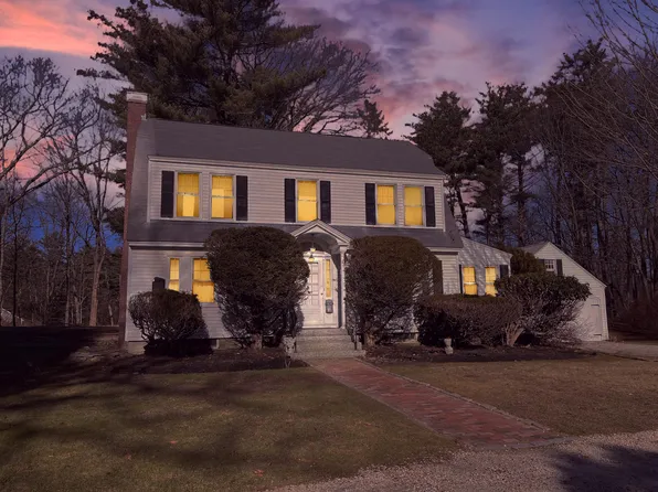 30 Love Lane, Kittery, ME 03904