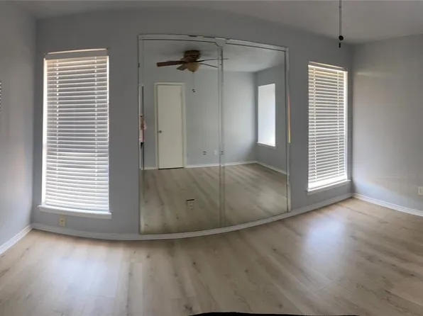 9250 Beechnut St #21, Houston, TX 77036