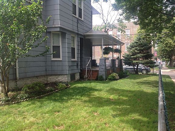 3rd image of 8603 120th St