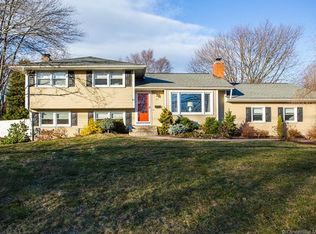 28 Kelly Rd, South Windsor, CT 06074