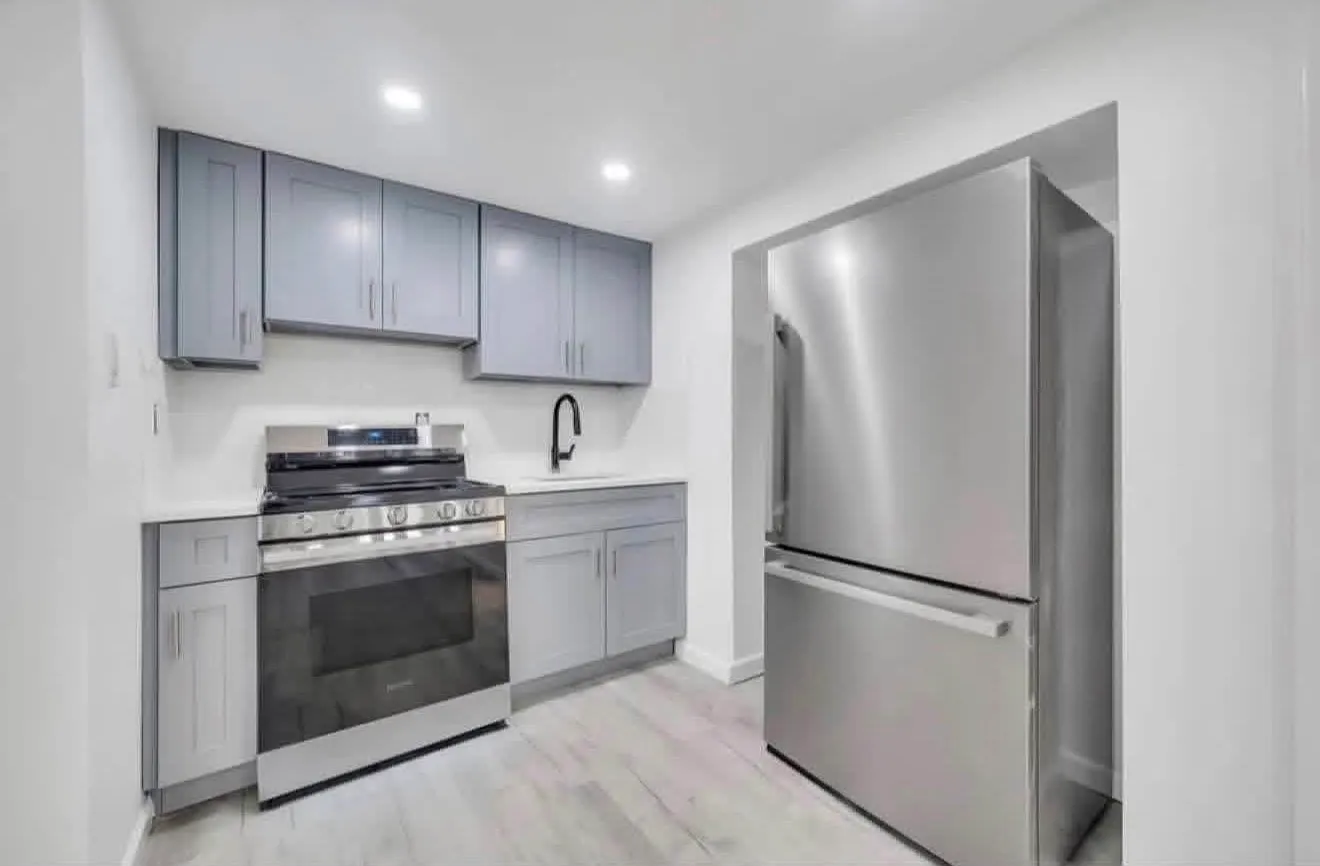 2 bed, $2,300 — Photo 3