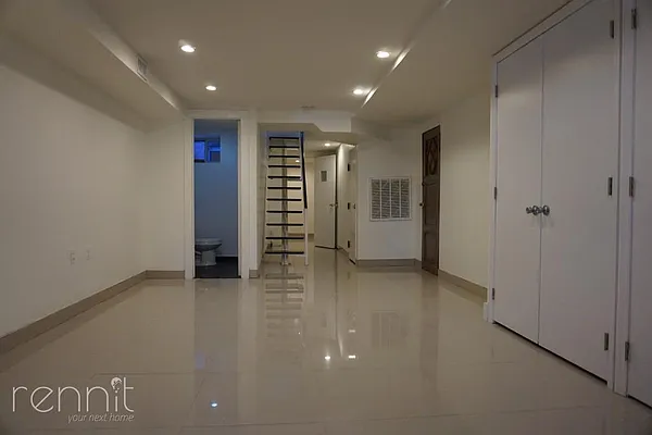 Rented by Rennit Inc. | media 11