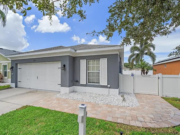 2411 29th Ave E, Palmetto, FL 34221