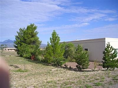 2nd image of 20 Black Oak Dr S