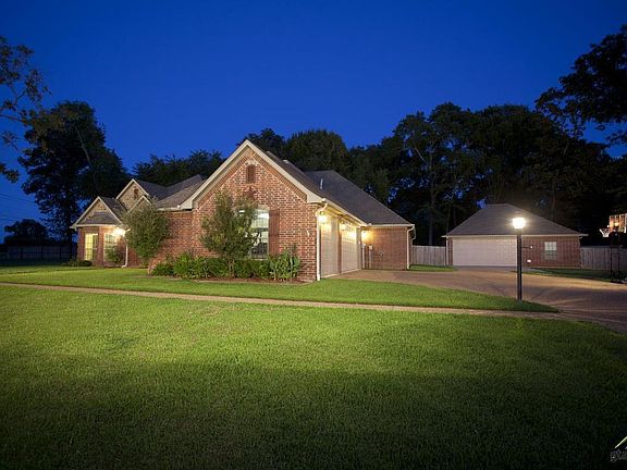 3rd image of 21701 Oak Leaf Ln
