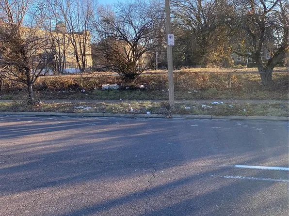 5030 Delmar Blvd, Saint Louis, MO 63108