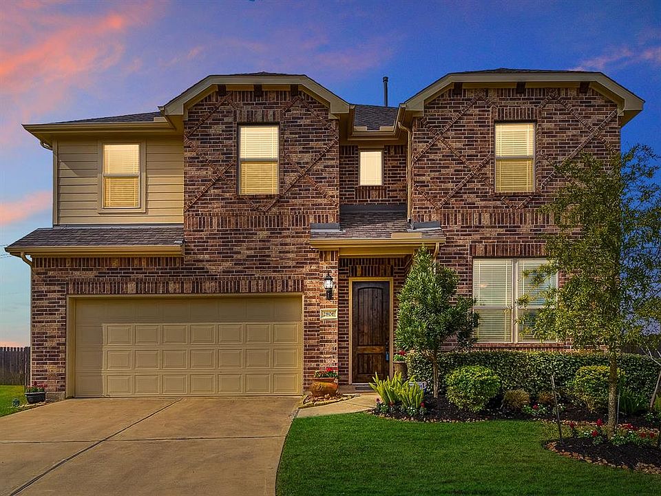 1st image of 2806 Parkside Village Ct