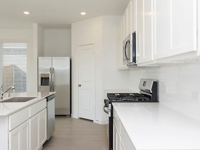 2220 Pommel Ln — Photo 29