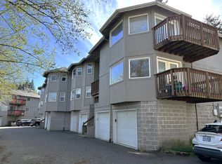 3840 Kinney Rd, North Bend, OR 97459