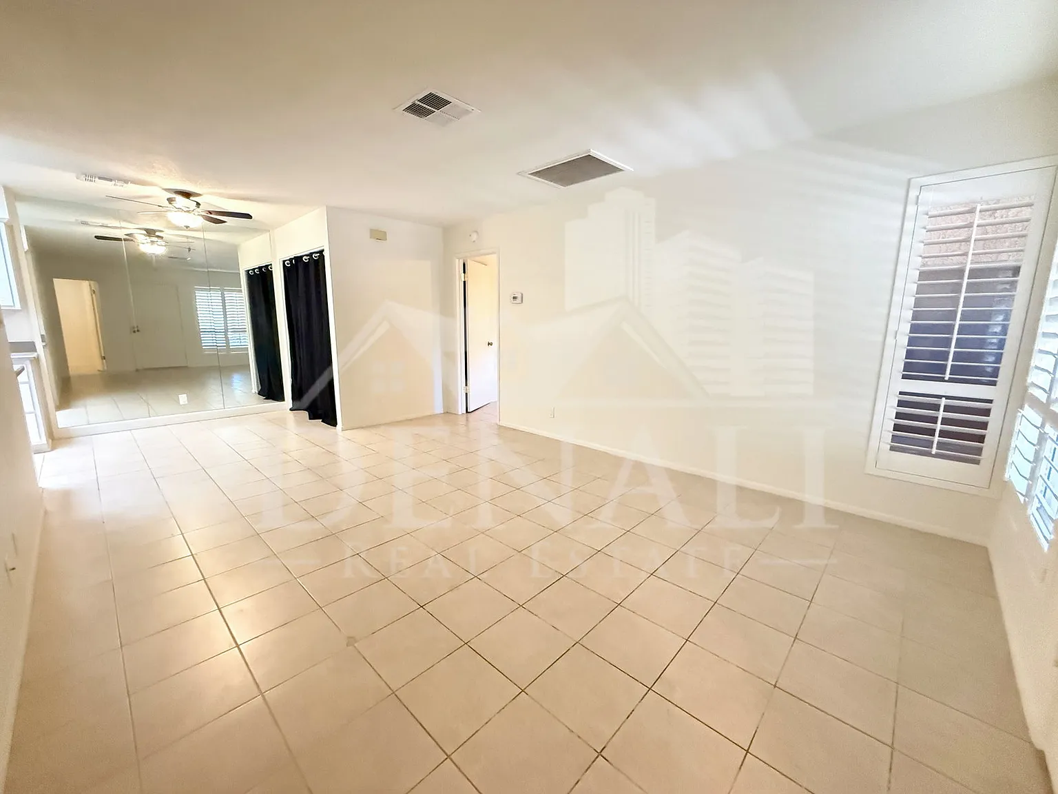 2 bed, 2.0 bath, 831 sqft, $1,650 — Photo 2