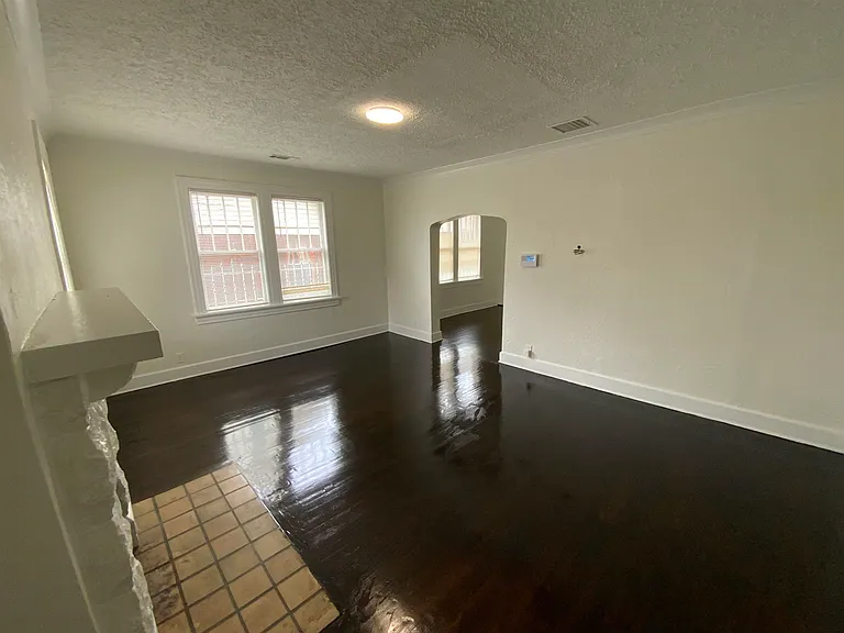 920 N Auburndale St — Photo 3