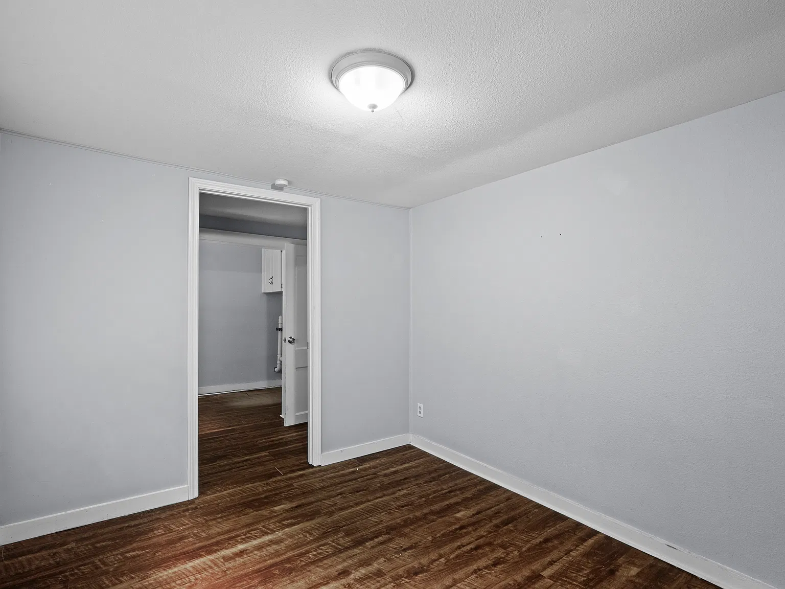 3 bed, 1221 sqft, $1,100 — Photo 3