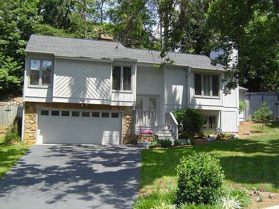 1st image of 2517 Hollowdale Dr