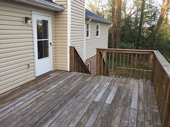 Top Deck Off Kitchen