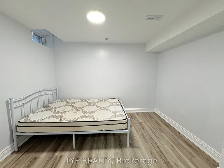 30 Lavron Ct #BASEMENT — Photo 14