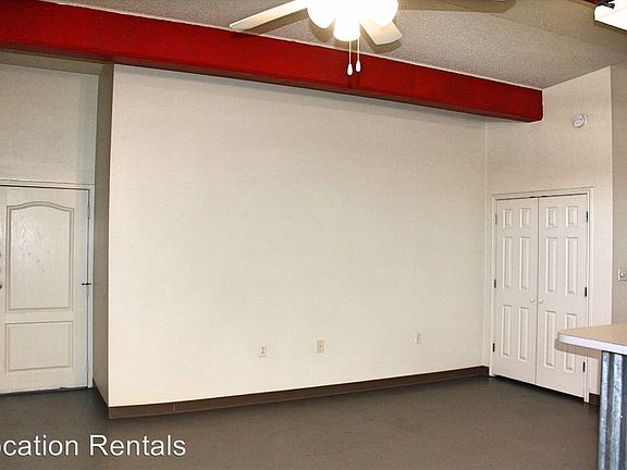 3rd image of 1619 University Ave APT 1