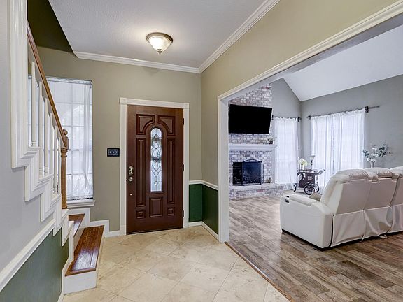 4th image of 5615 Rocky Brook Dr
