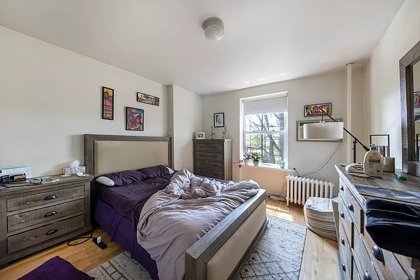 Rented by Compass | media 10