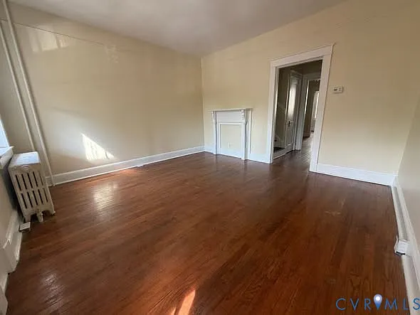 1003 Bank St — Photo 2