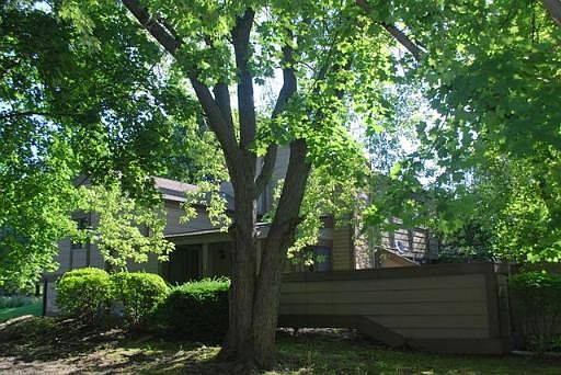 1st image of 175 Glengarry Dr #B