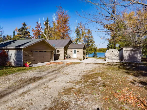 9819 Godin Cir, Cheboygan, MI 49721