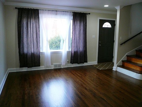 2nd image of 943 Bellwood Ave