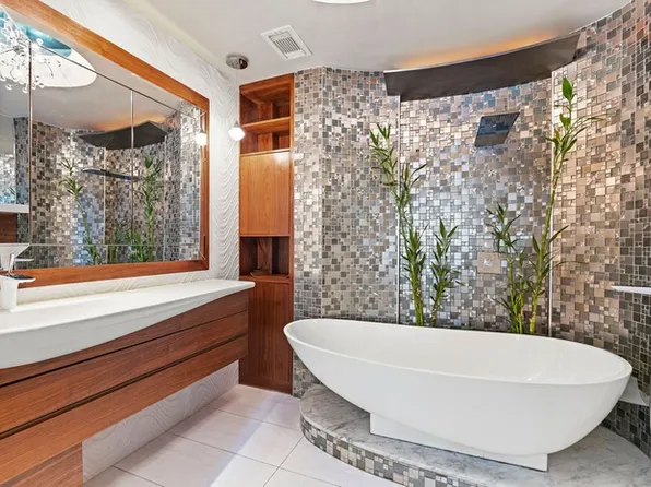 301 West 57th Street image 11 of 18